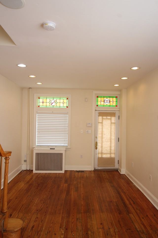 319 South Washington Street - Photo 3 of 20