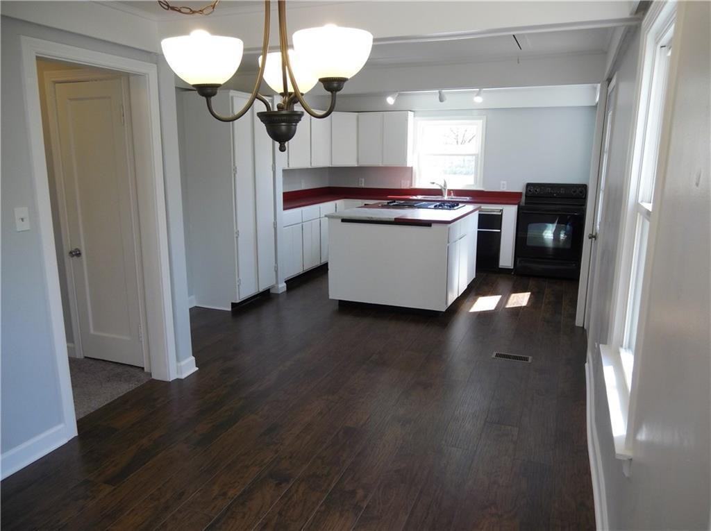 6868 N Keystone Ave - Photo 3 of 8