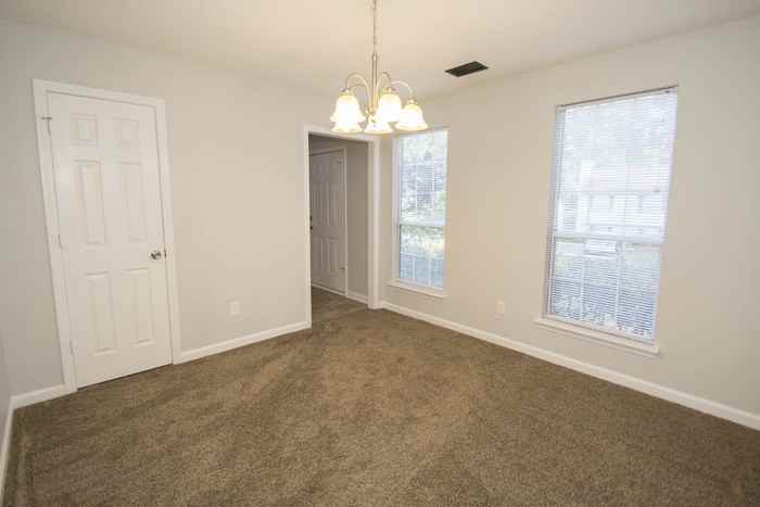 201 Ambling Cir - Photo 3 of 8