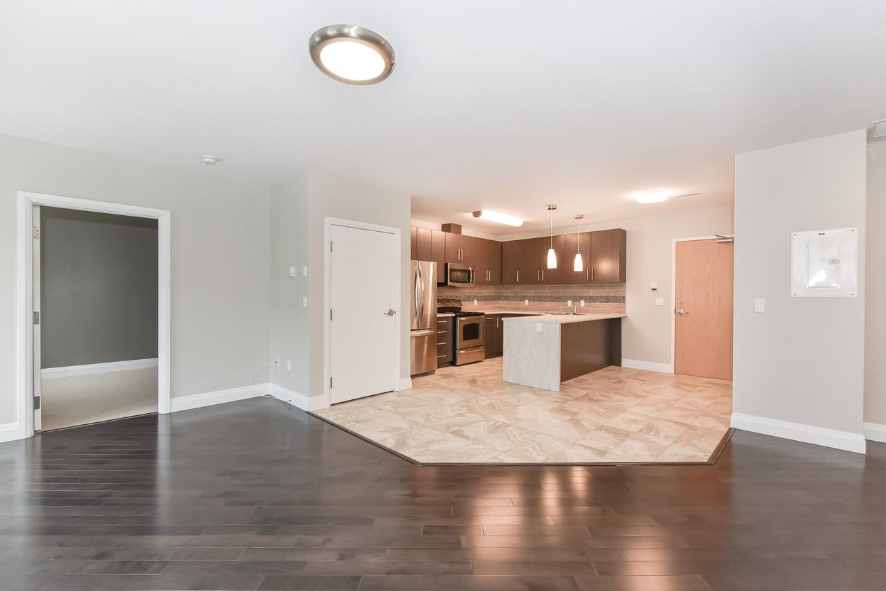 126 King Street South, Waterloo, ON N2J 1P5 1 Bedroom