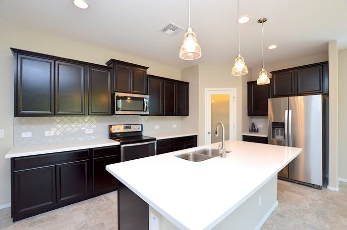 8559 S 40th Dr - Photo 3 of 24