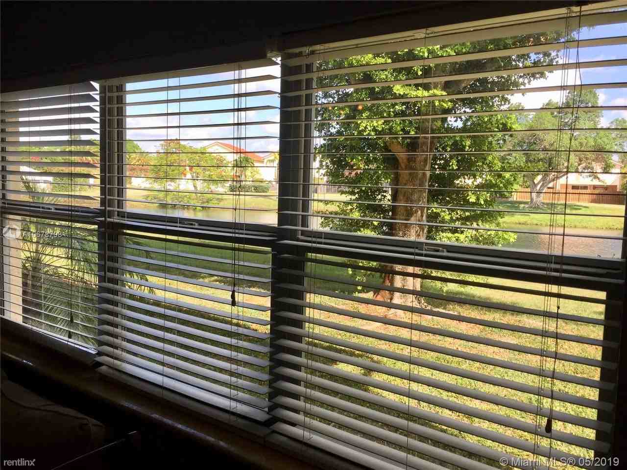 15275 SW 107th Ln - Photo 3 of 12