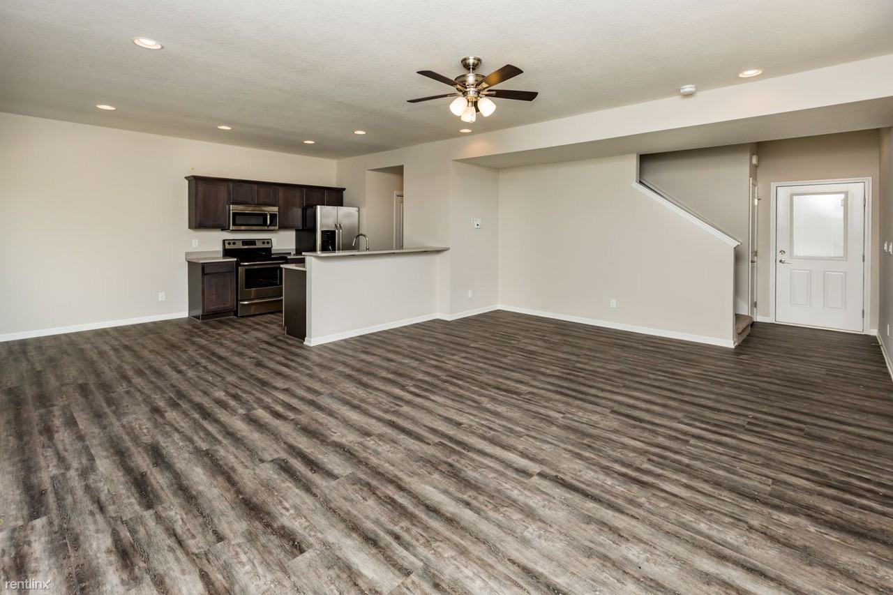 1506 Mulberry Street - Photo 3 of 19