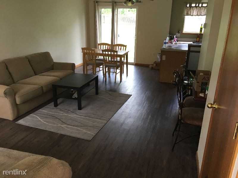3005 Ross Dr U13 - Photo 2 of 8