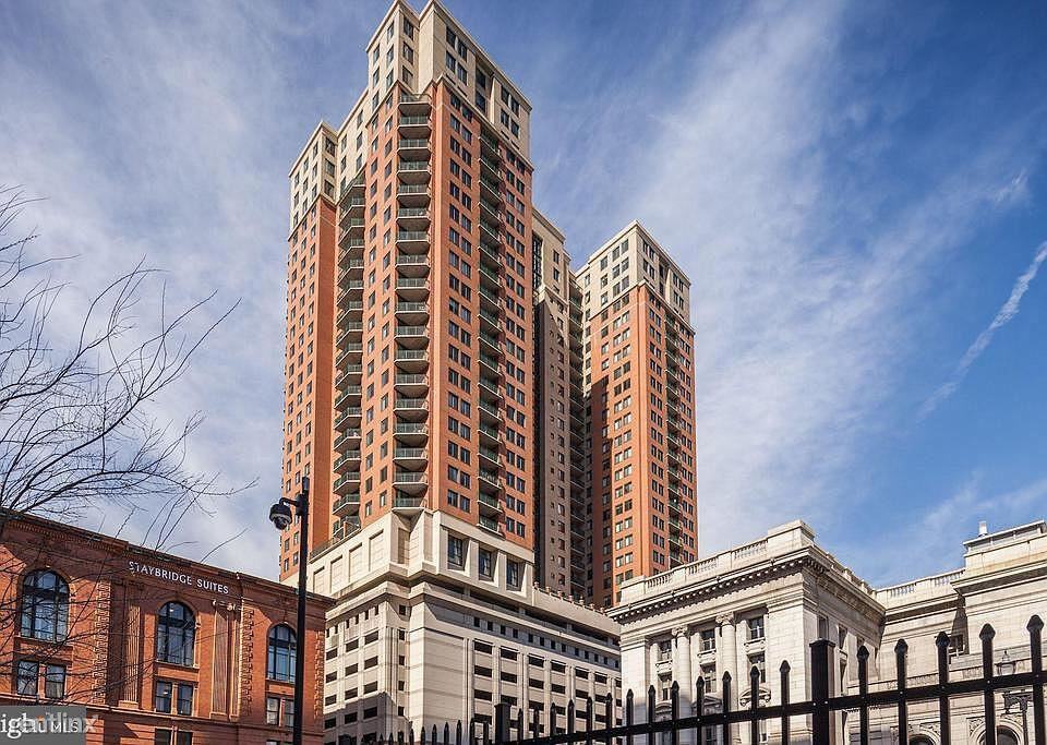 414 Water St - Photo 2 of 35