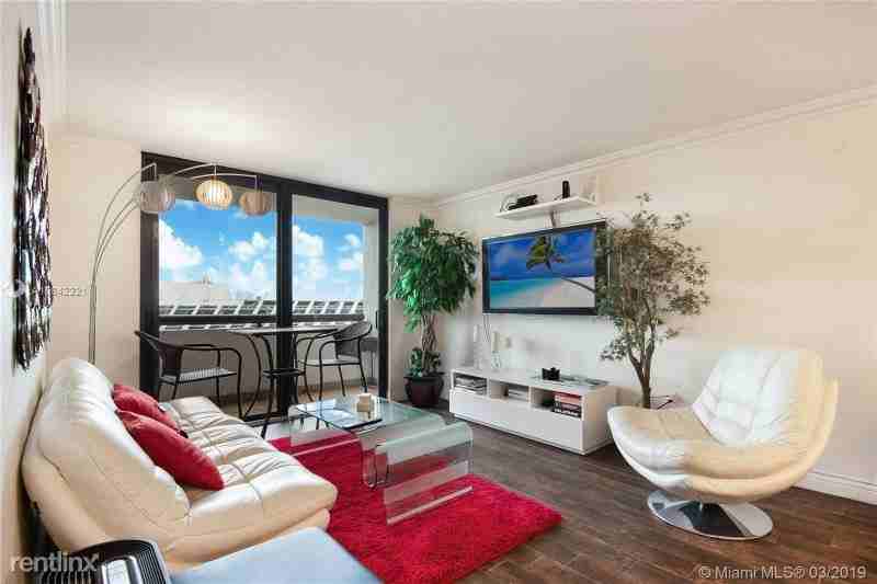 1775 Washington St F6 - Photo 3 of 12