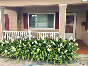 2724 Cambridge Ave - Photo 2 of 15