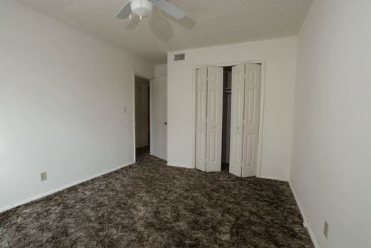 Page Crossing Apartments - Photo 3 of 8