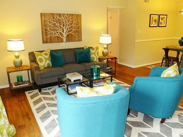 The Views on Pelham - Photo 3 of 6