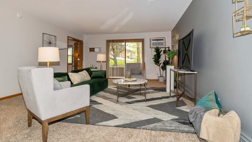 ReNew 78 West - Photo 2 of 26