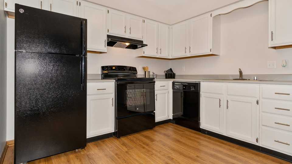 ReNew 78 West - Photo 3 of 26