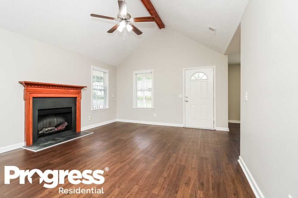 5152 Highlander Dr - Photo 3 of 15