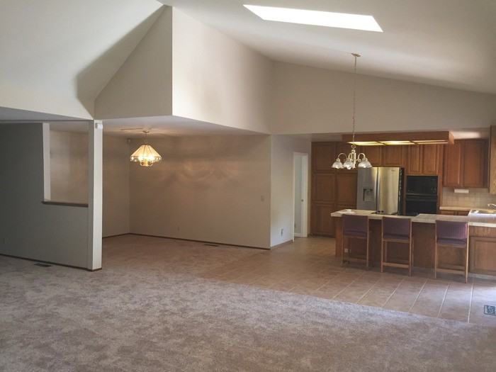 182 Ironwood Dr - Photo 3 of 18