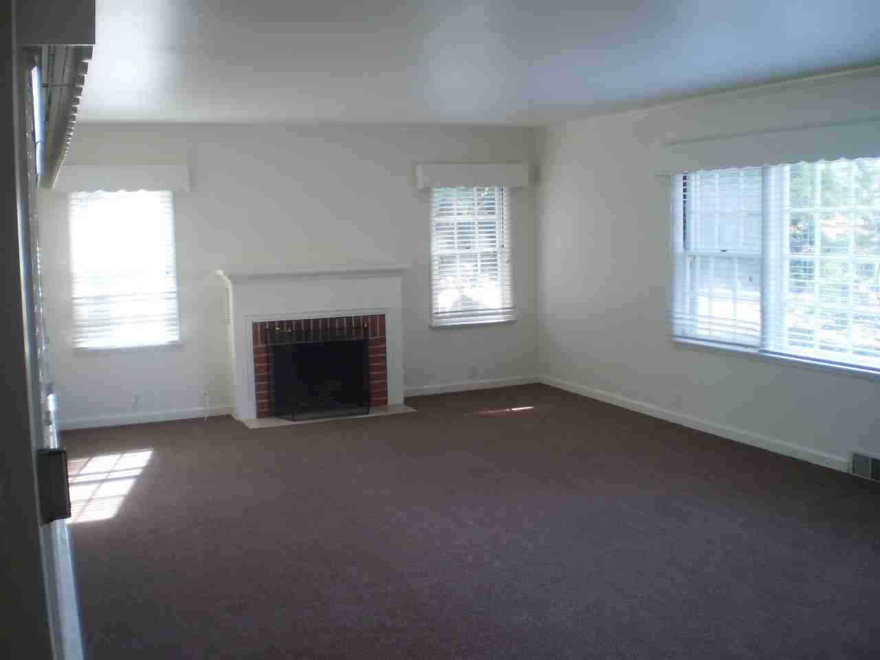 1662 S. Juniper ST - Photo 2 of 12
