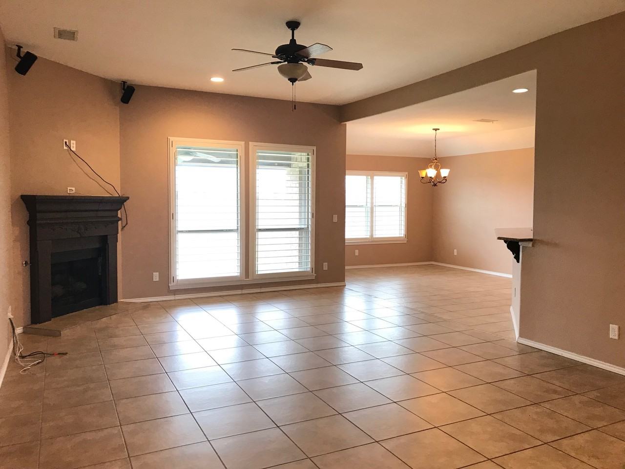 5717 San Saba Ave - Photo 2 of 24