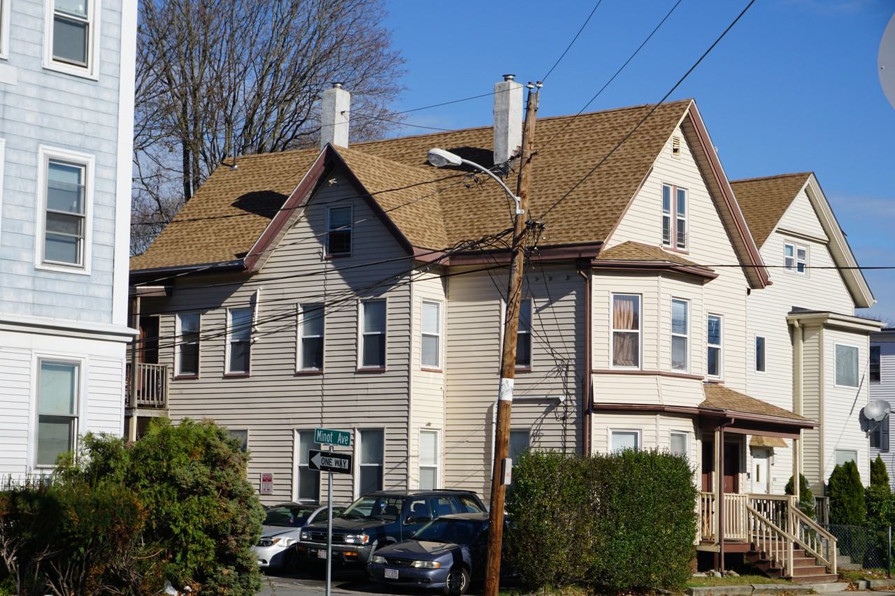 237 Belmont St - Photo 2 of 2