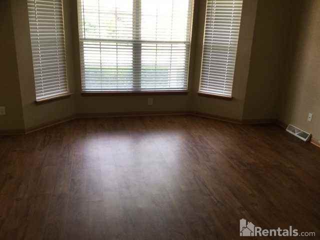 1459 Redtail Dr - Photo 3 of 20