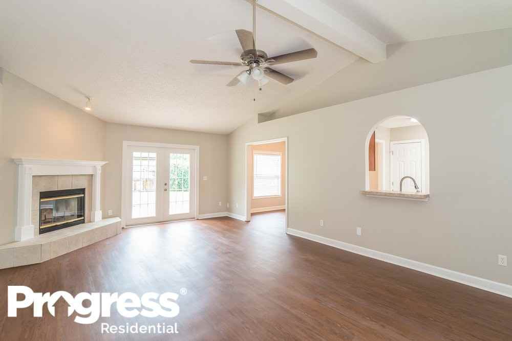 12331 Stockbridge Ct N - Photo 3 of 16