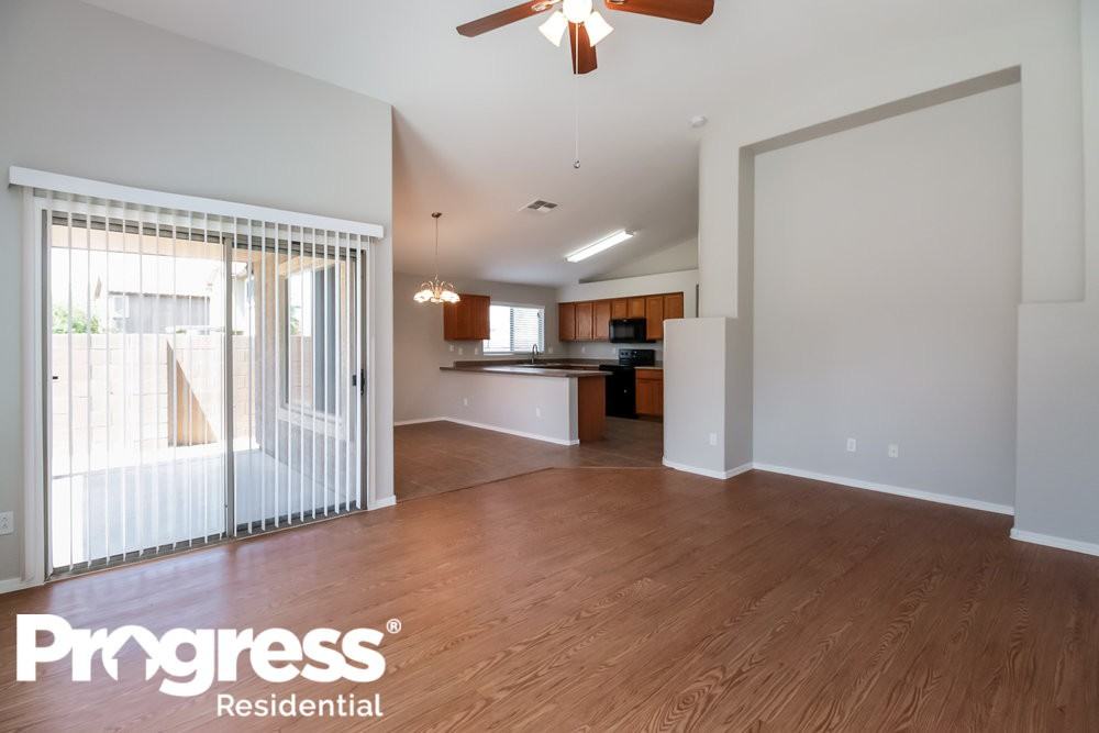 25549 W Winslow Ave - Photo 3 of 15