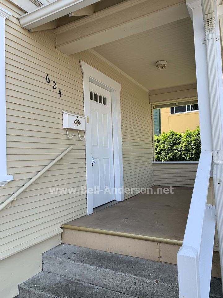 624 W Gowe St - Photo 3 of 21