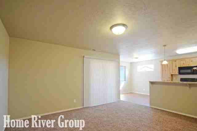 1436 N Allumbaugh St #102 - Photo 3 of 15