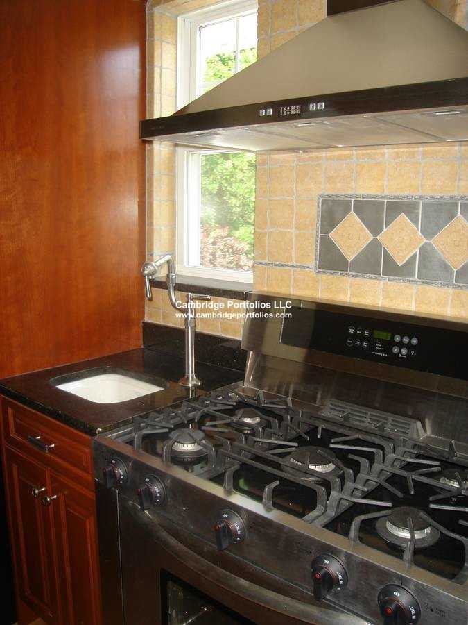 16 Summer St 2 - Photo 3 of 11