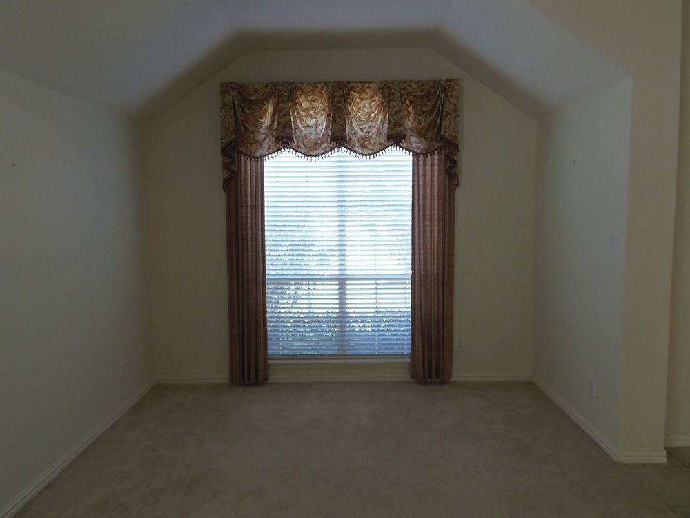 2771 Waterway Dr - Photo 2 of 16