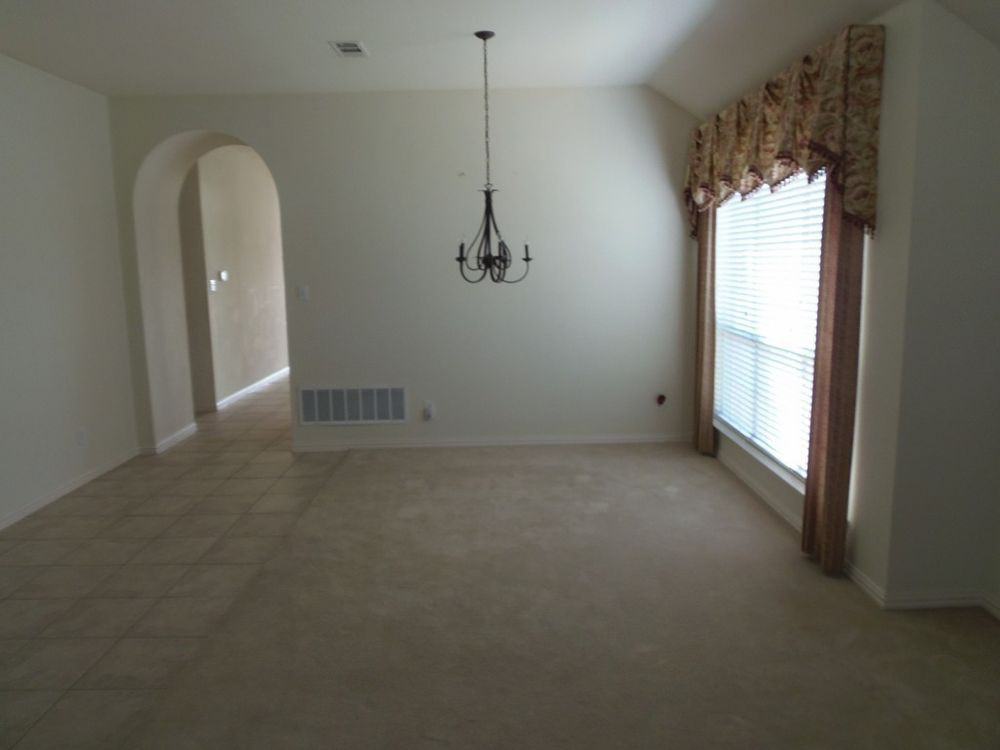 2771 Waterway Dr - Photo 3 of 16