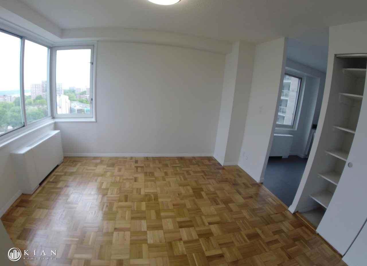 Henry Hudson Pkwy W #16J