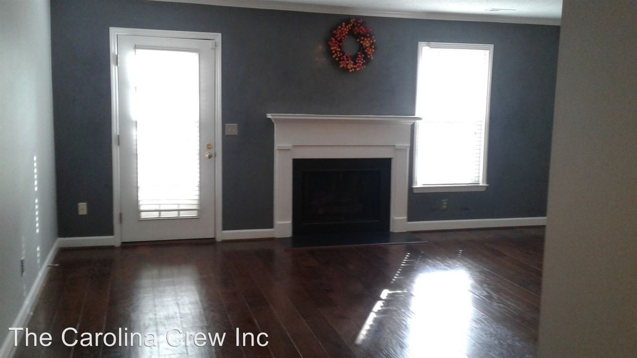 1908 Windy Point Ct - Photo 2 of 20