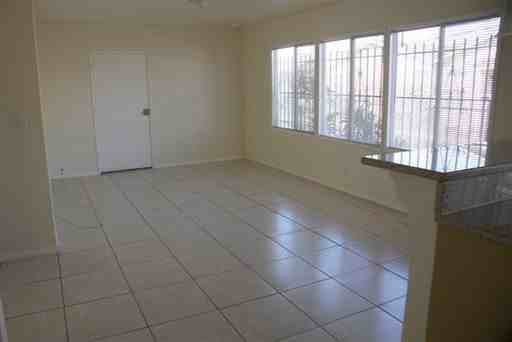 11732 Berendo Ave - Photo 2 of 9