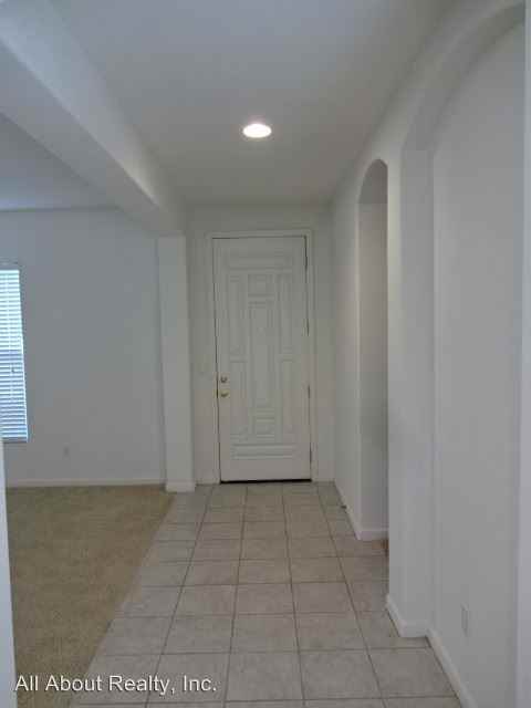 1903 Great Divide Ct - Photo 2 of 24