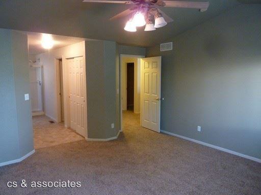 5620 Oak Ct - Photo 2 of 15