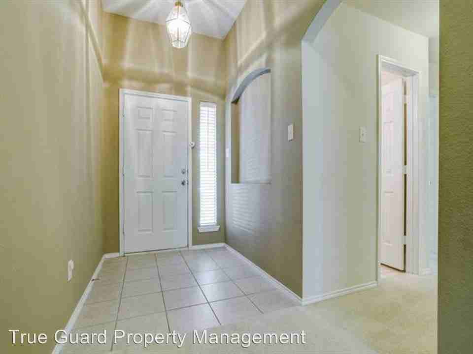 120 Horizon Ridge Dr - Photo 3 of 18
