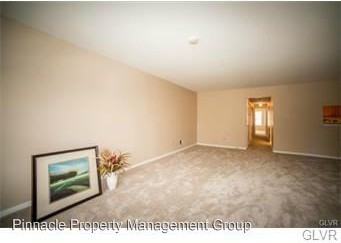 1872 Mansfield St - Photo 2 of 10