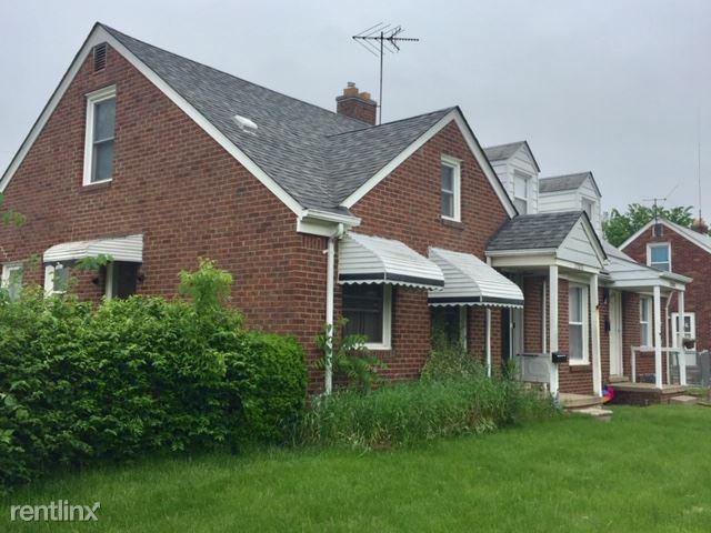 22856 Brittany Ave - Photo 2 of 24