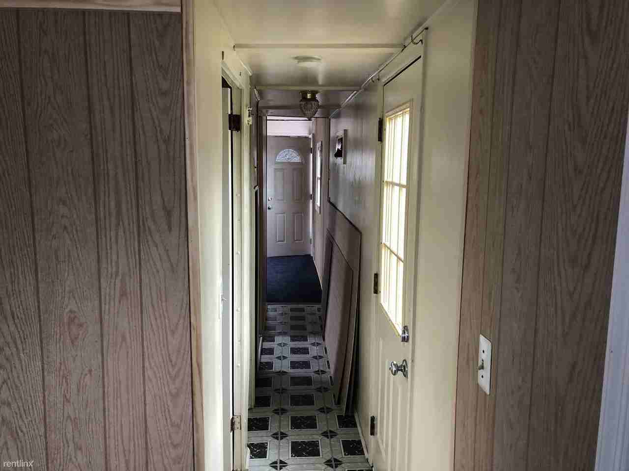 437 Wicker Ave - Photo 3 of 10