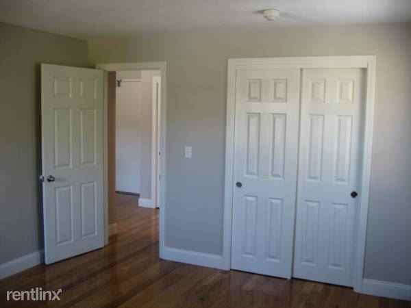 559 Willard St - Photo 3 of 5