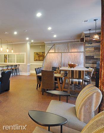 WAYCREST DRIVE SW ATLANTA - Photo 3 of 14