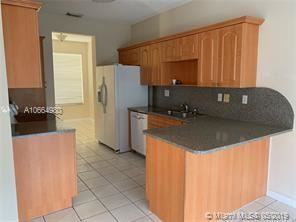 15999 SW 71st St - Photo 2 of 4