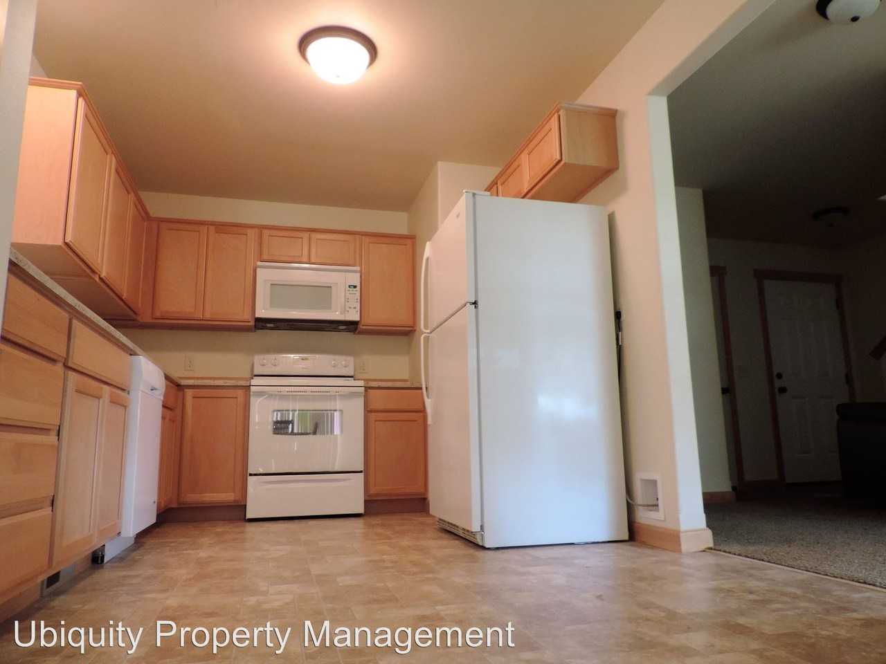 822 Knife River Drive - Photo 2 of 8
