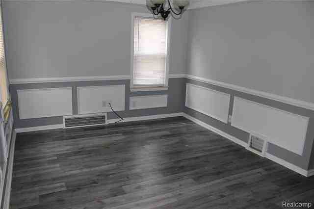 4630 Curtis St - Photo 2 of 8