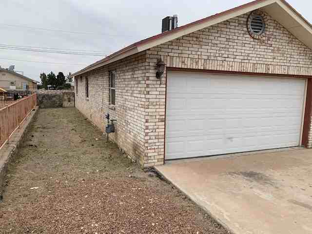 5612 Bagdad Way - Photo 2 of 22