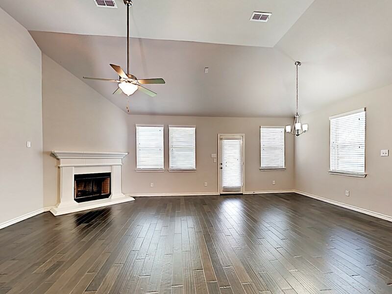 157 Joshua Tree Ct - Photo 3 of 13