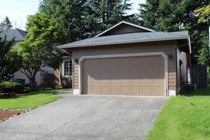 1906 NE 151st Cir - Photo 2 of 19