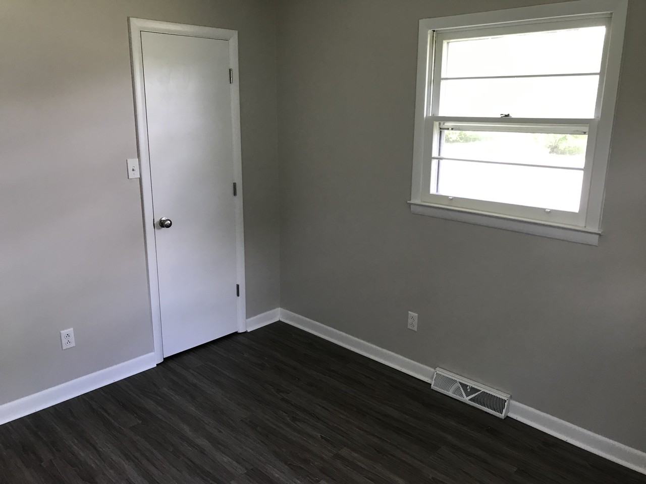 279 Mcfadden Dr #279MCFADDE - Photo 2 of 14