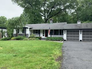 52 1 2 Mt Kemble Ave Morristown Nj 07960 3 Bedroom House For