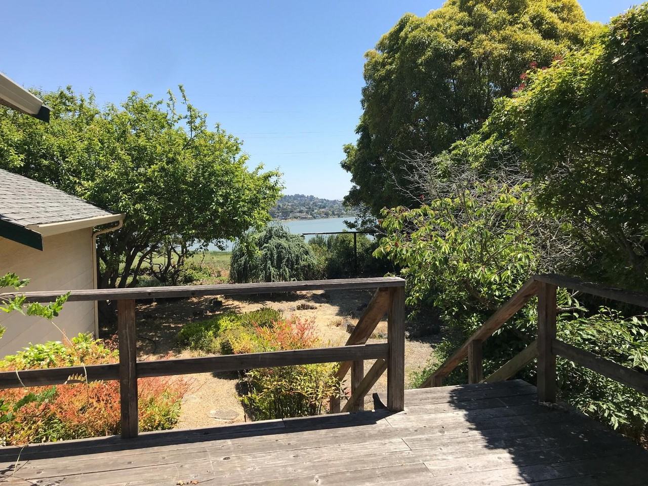 138 Flying Dutchman Ct - Photo 2 of 17