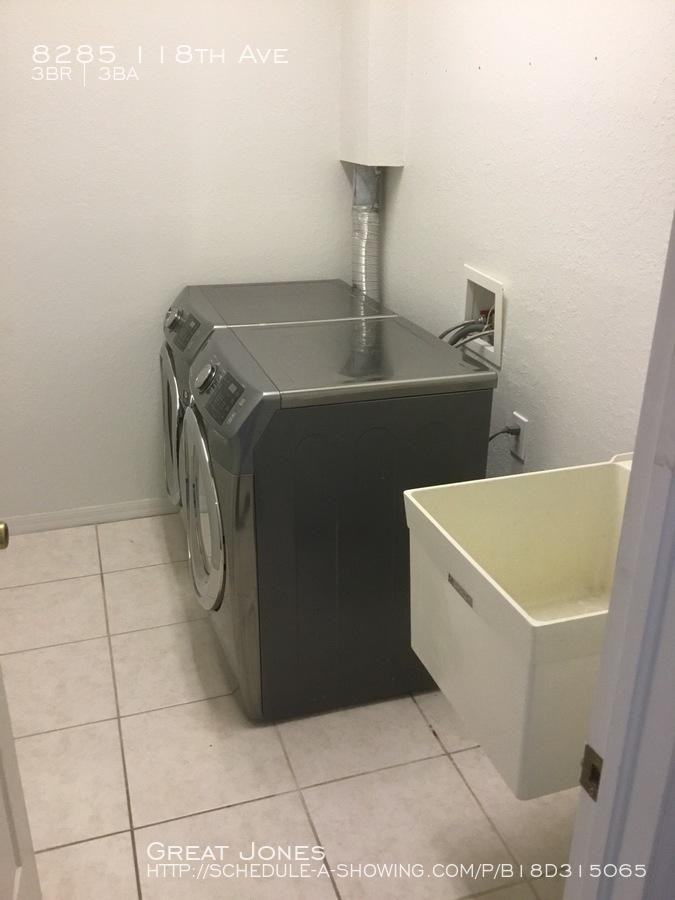 8285 118th Ave N - Photo 3 of 19