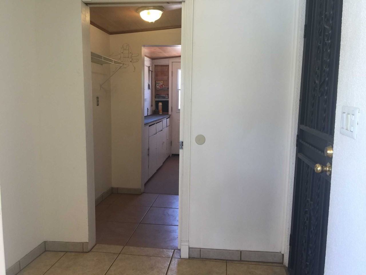 4932 E 1st St - Photo 3 of 20